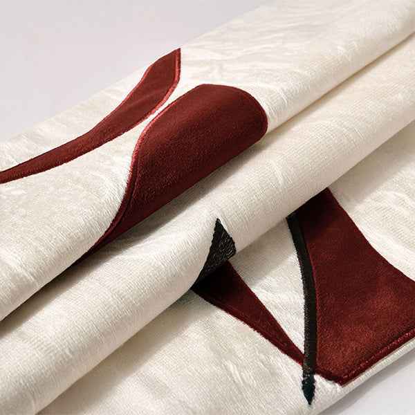 White Jacquard White & Burgundy 45x455